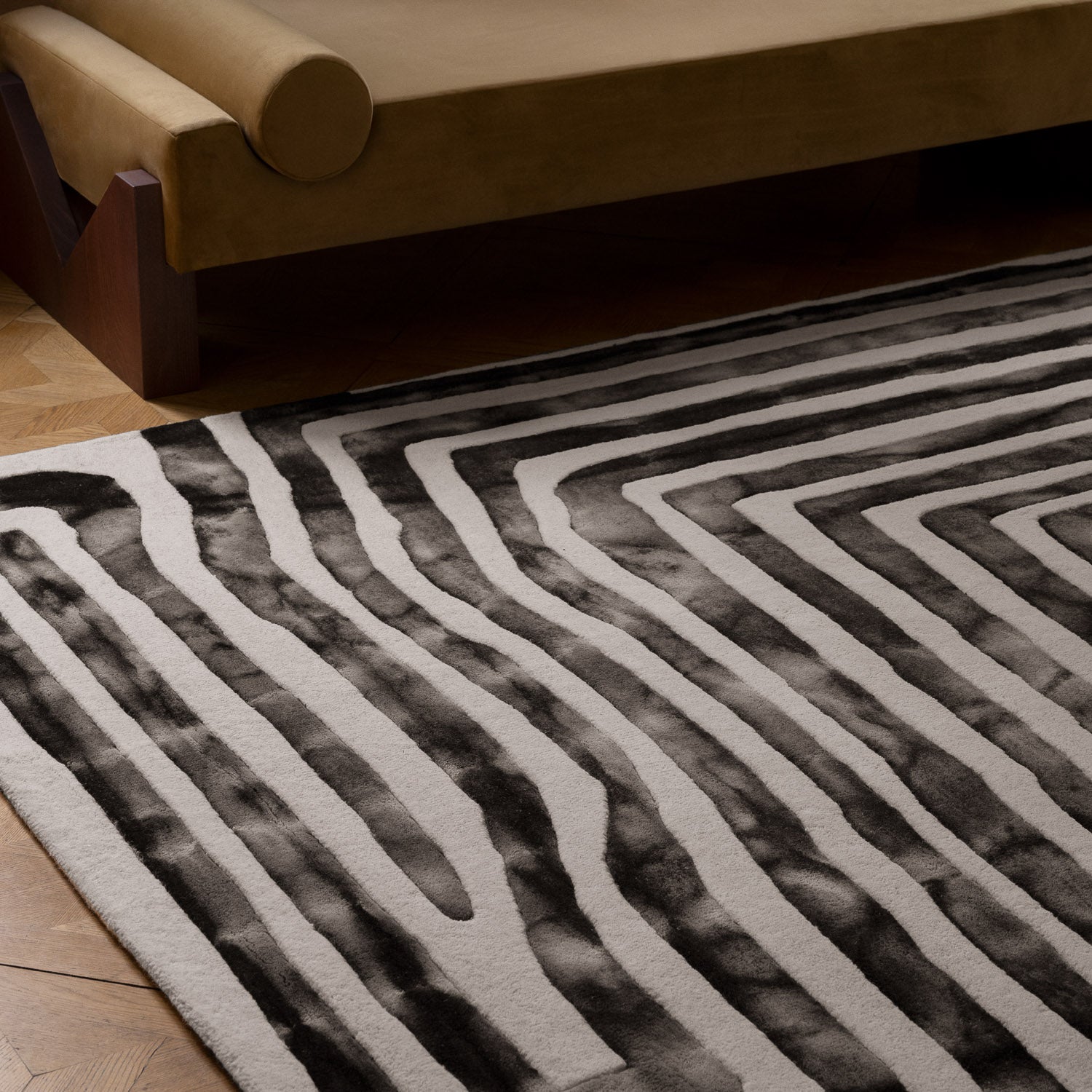 Psychedelic Labyrinth Charcoal Dip Dye Rug