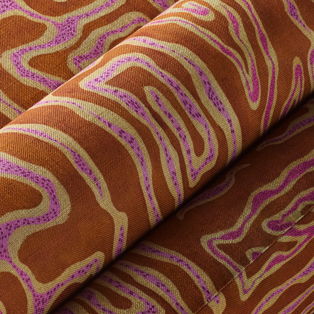 V Daybed Beaten Track Peach