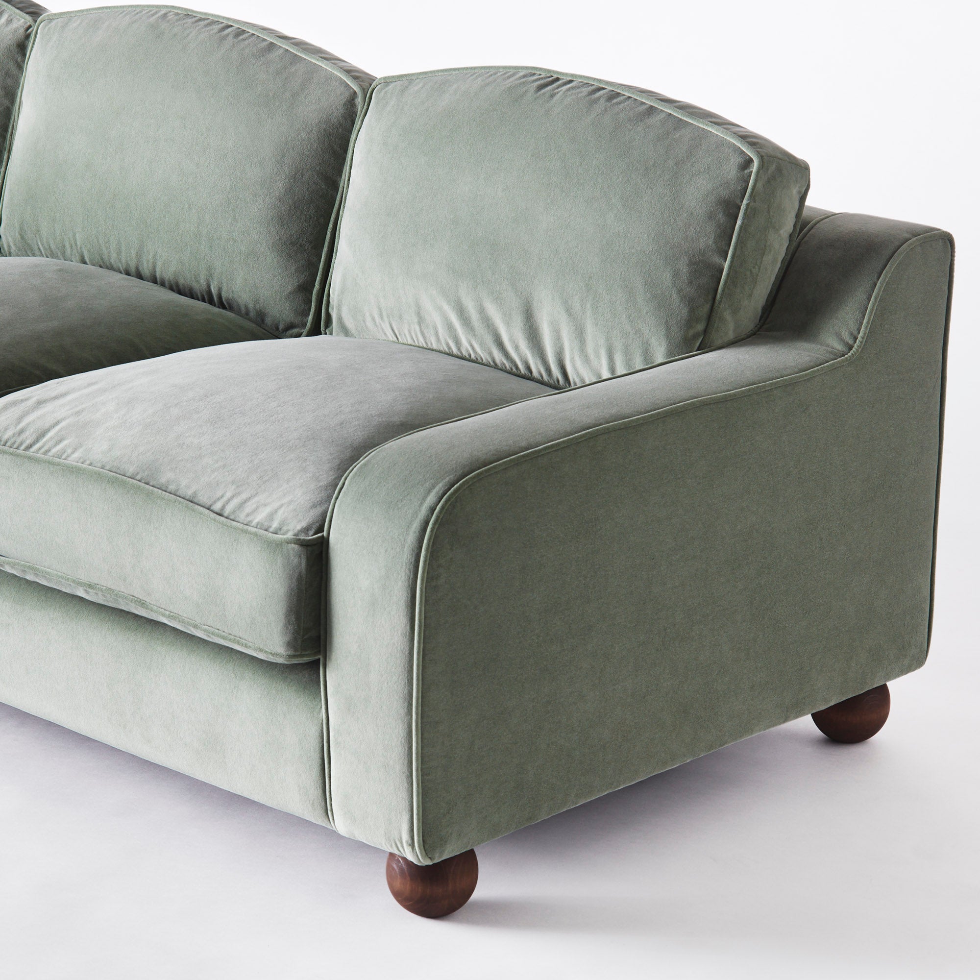 Lola Sofa Velvet Green